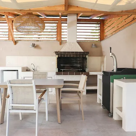 Selia Villa